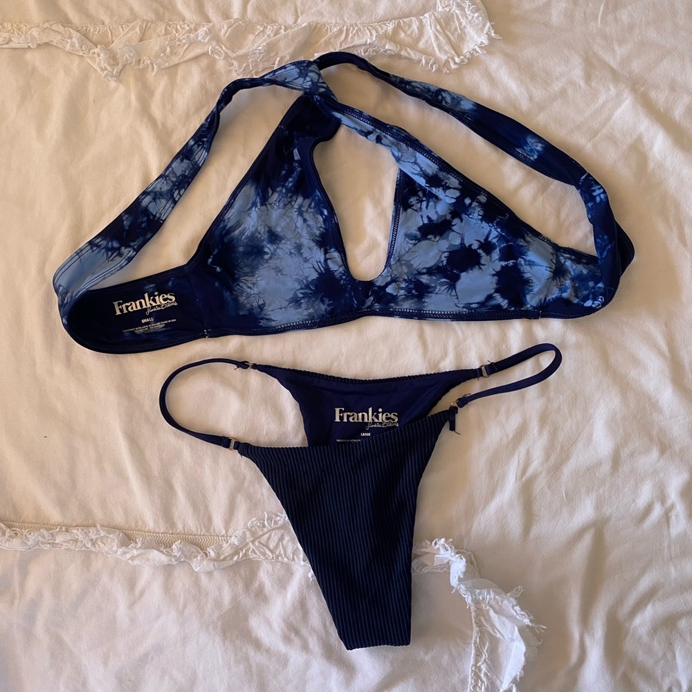 💙Frankies Bikinis Blue Set💙